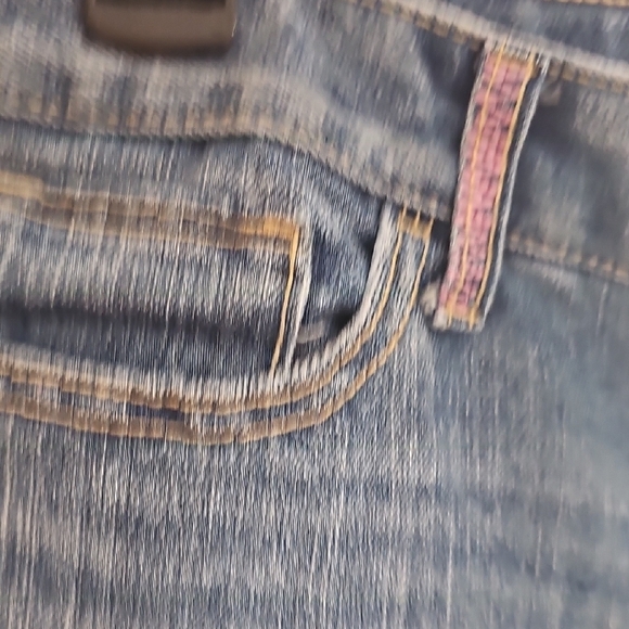 Old Navy Girls Embroidered Hearts & Stars Denim Bermuda Style Shorts Size 16 - Picture 5 of 7